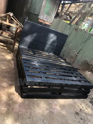 Pallet Bed