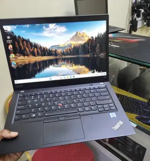 Laptop Lenovo ThinkPad T490s 16GB Intel Core i7 SSD 512GB