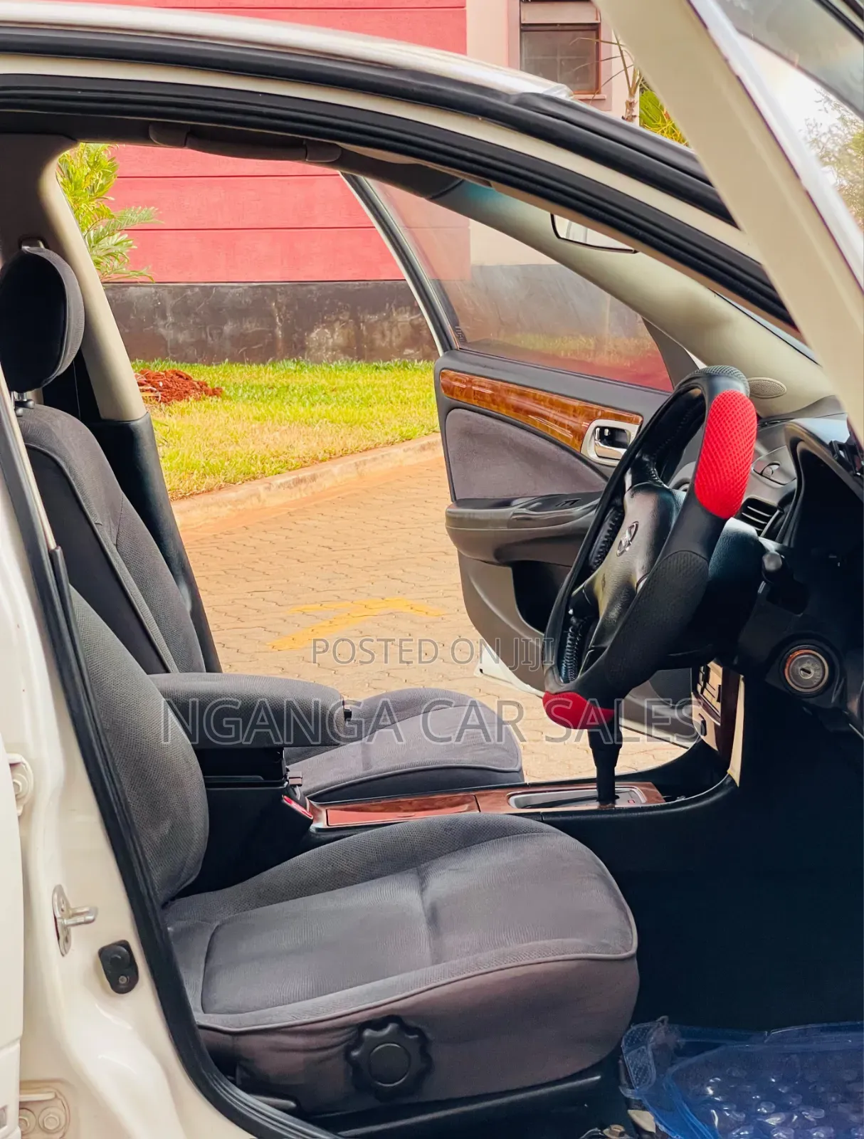 Nissan Bluebird 2005 White