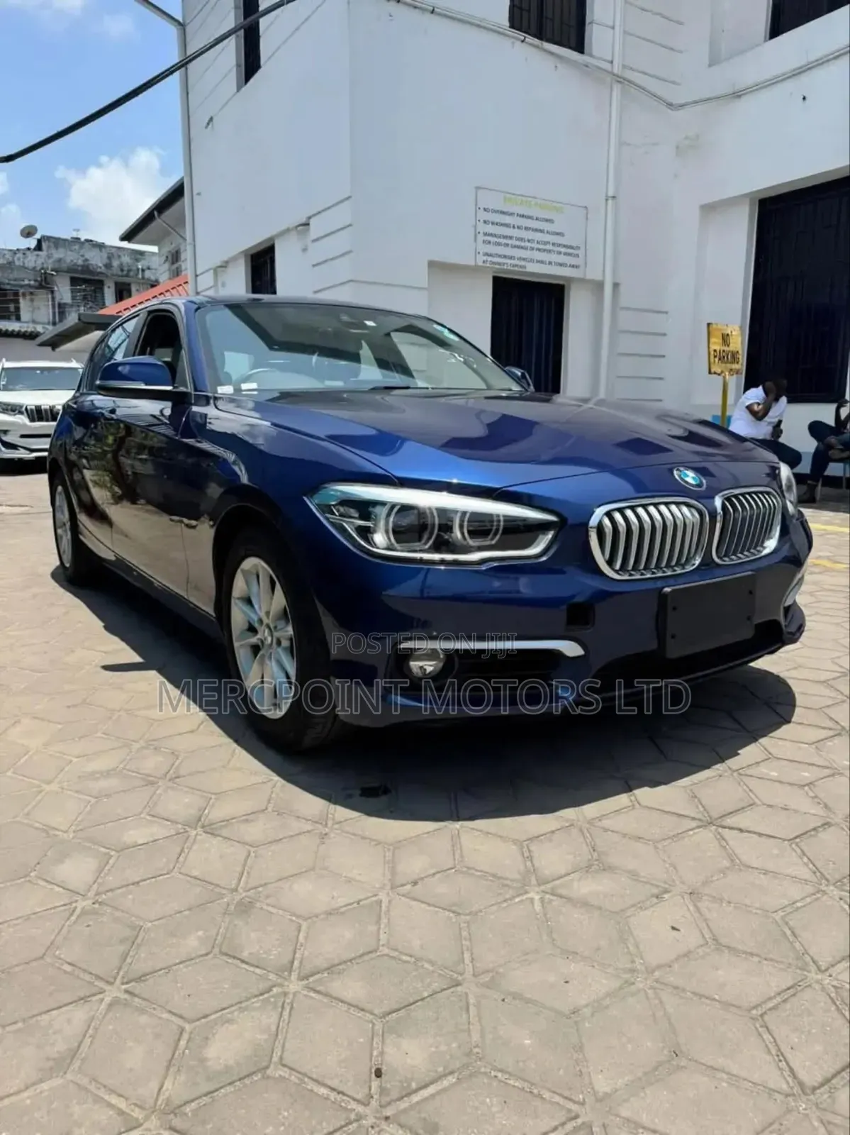 BMW 118i 2019 Blue