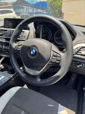 BMW 118i 2019 Blue