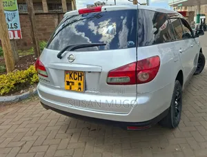 Nissan Wingroad 2009 Silver