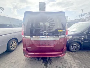 Nissan Serena 2020 Maroon
