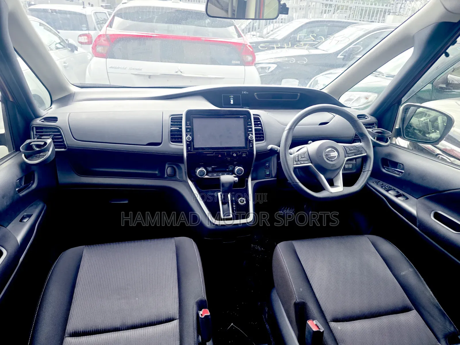 Nissan Serena 2020 Maroon