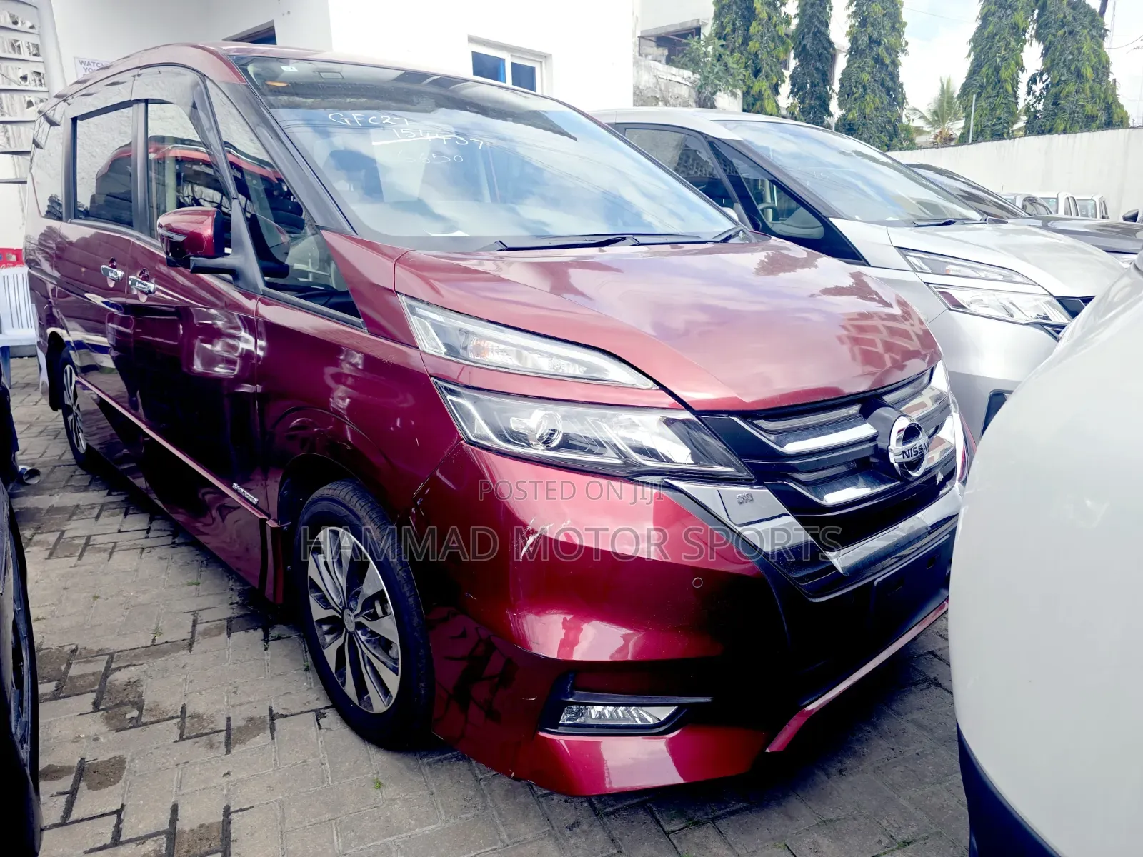 Nissan Serena 2020 Maroon