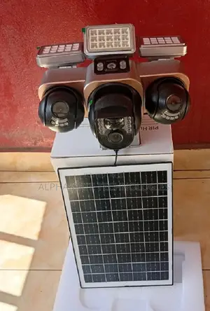Rotatable Tripple Lens 4G Solar Camera+ Lights