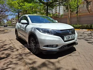 Honda Vezel 1.5 2WD 2016 Pearl
