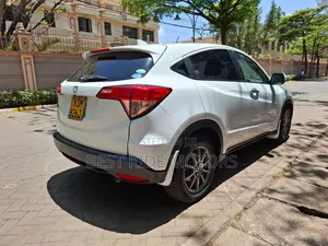 Honda Vezel 1.5 2WD 2016 Pearl