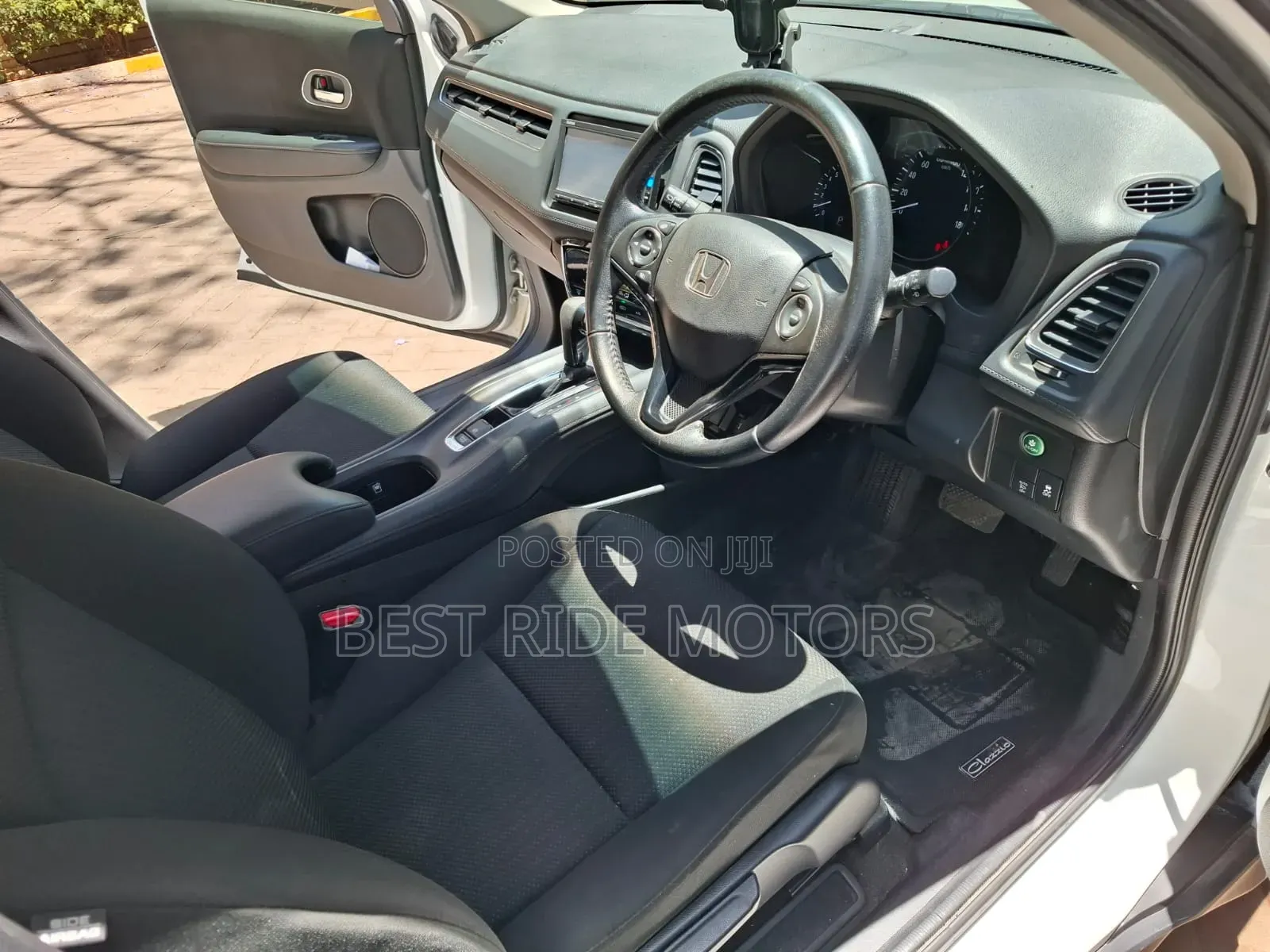 Honda Vezel 1.5 2WD 2016 Pearl