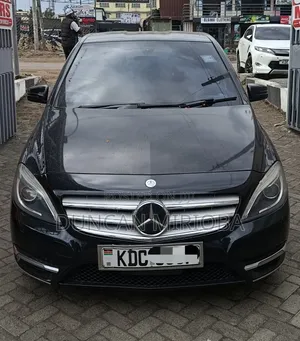 Mercedes-Benz B-Class 2016 Black