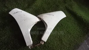 Nissan Vanette Fender/Wing