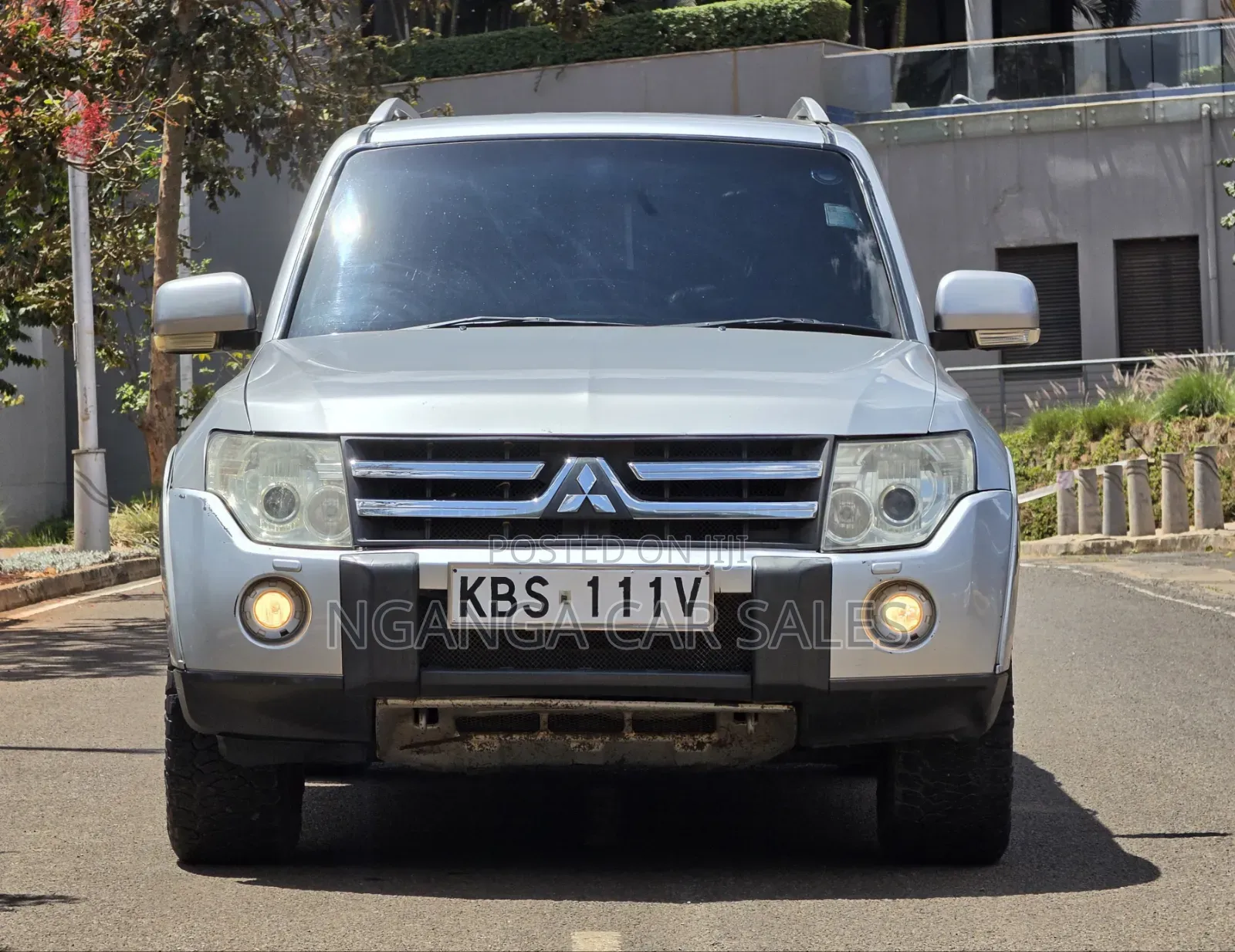 Mitsubishi Pajero 2005 Silver