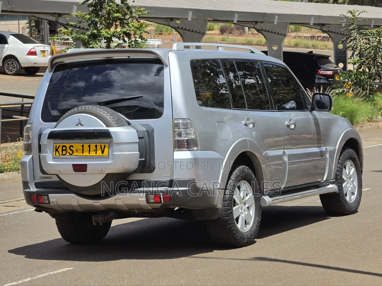 Mitsubishi Pajero 2005 Silver