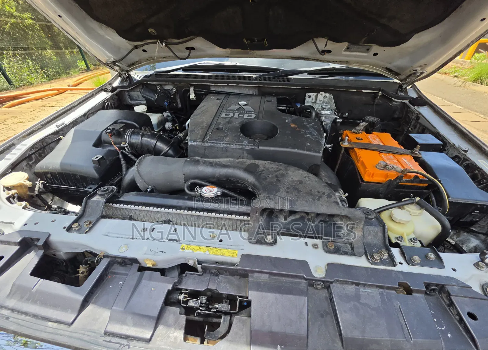 Mitsubishi Pajero 2005 Silver