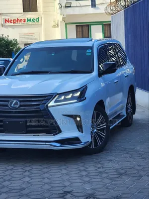 Lexus LX 2019 Off white