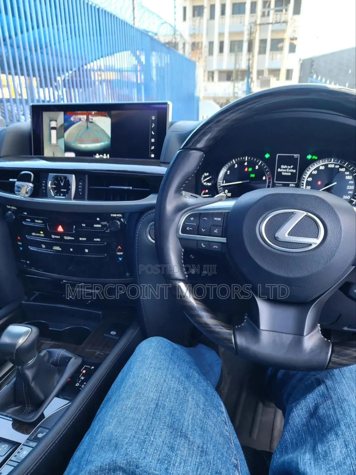 Lexus LX 2019 Off white