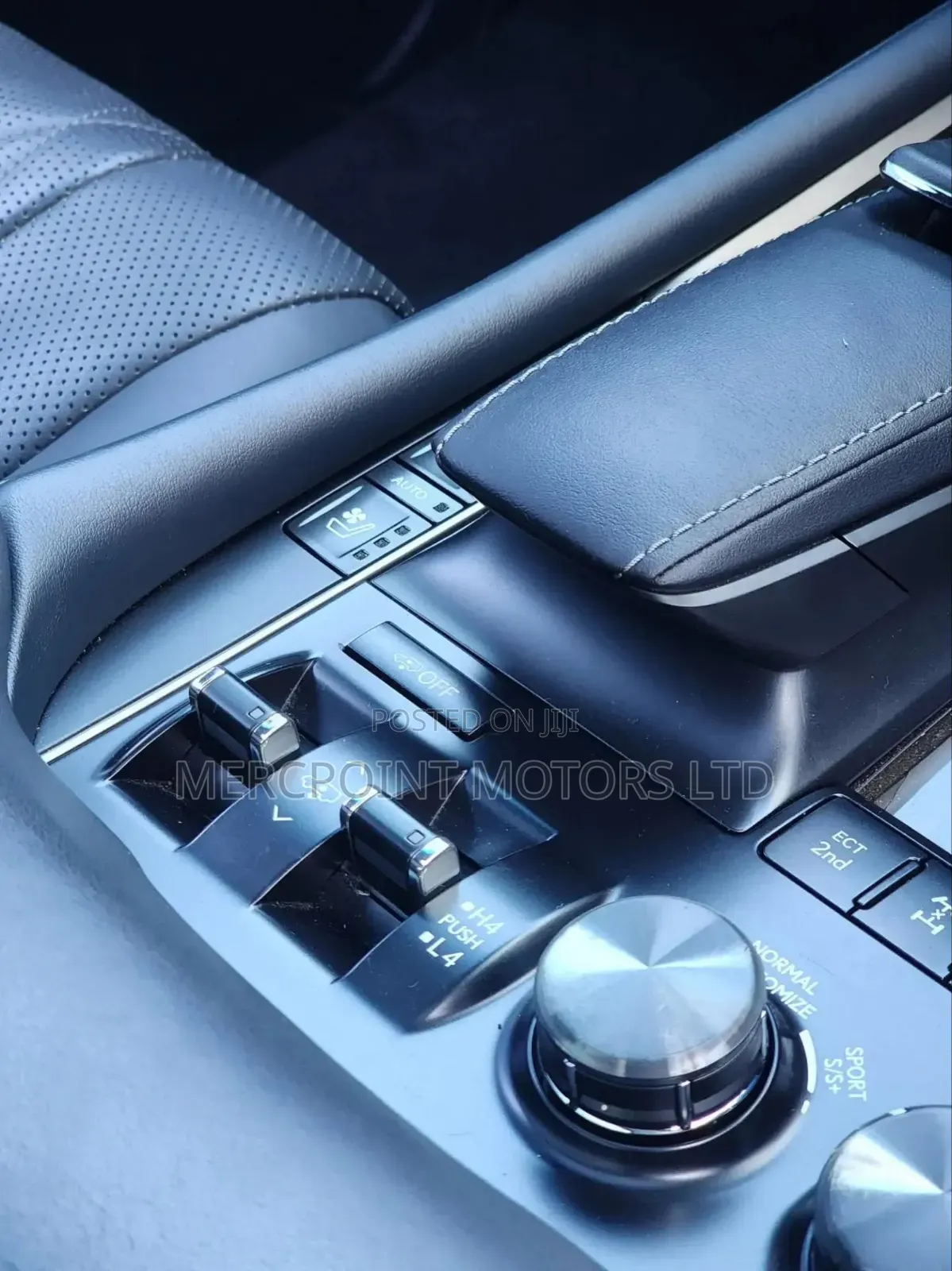 Lexus LX 2019 Off white