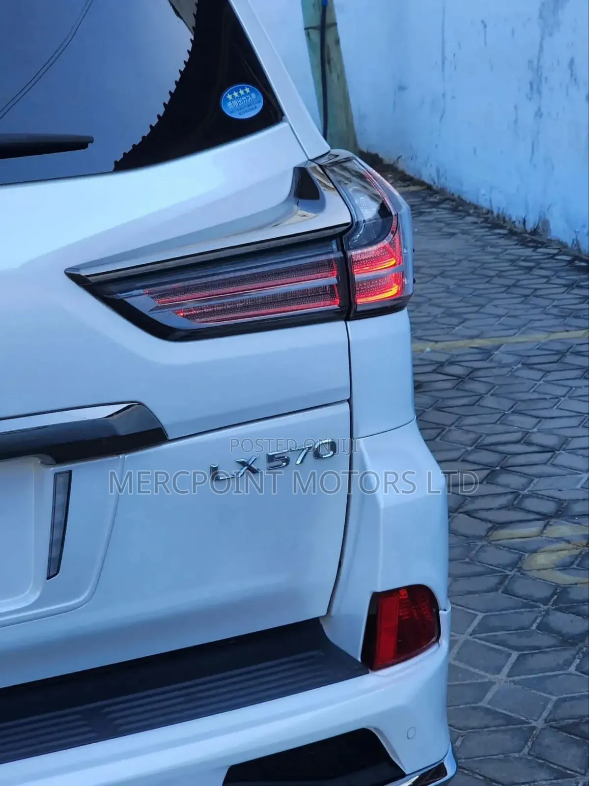 Lexus LX 2019 Off white