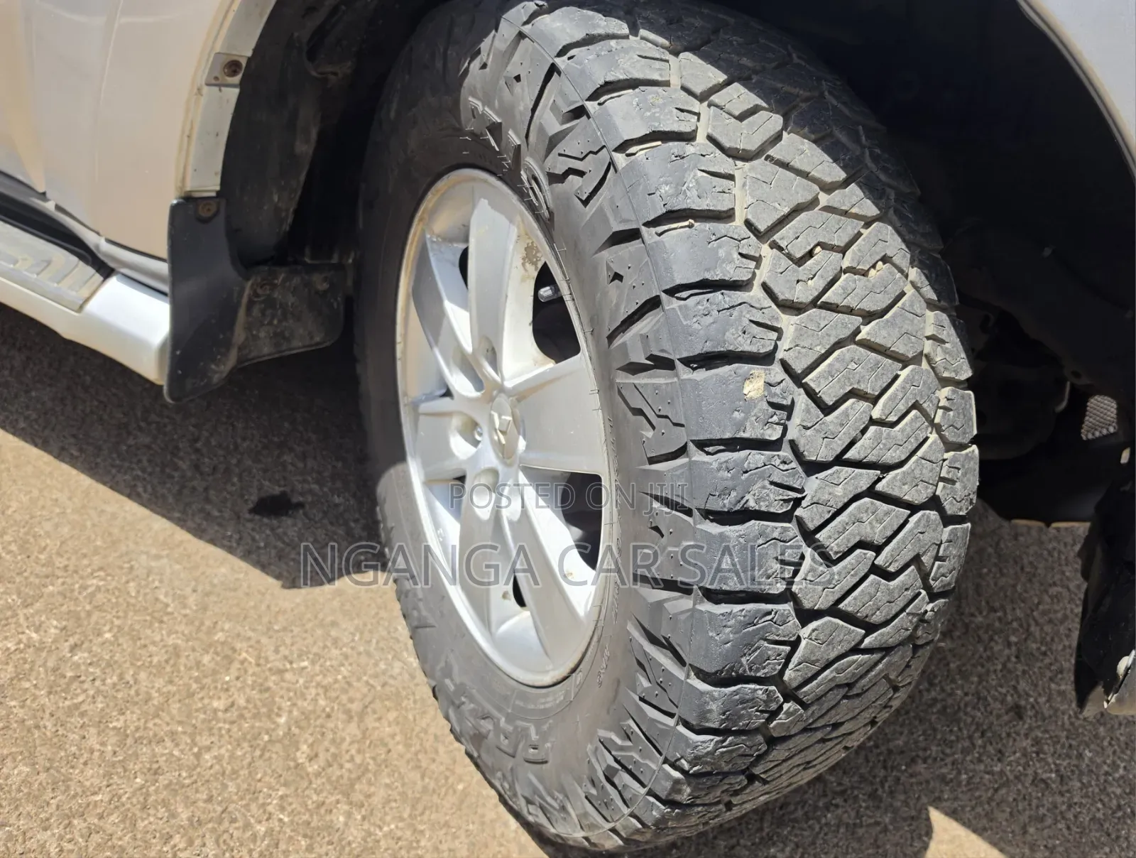 Mitsubishi Pajero 2005 Silver