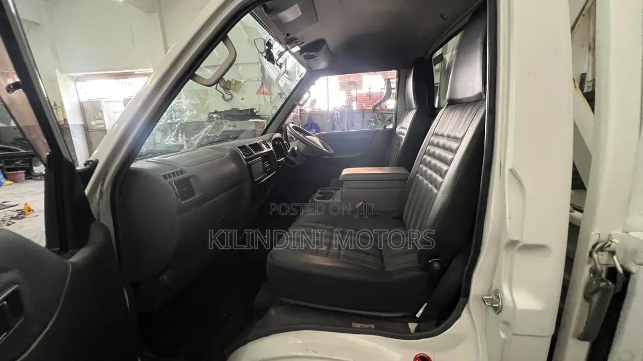 Mazda B 2019