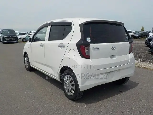 Toyota Pixis 2019 White