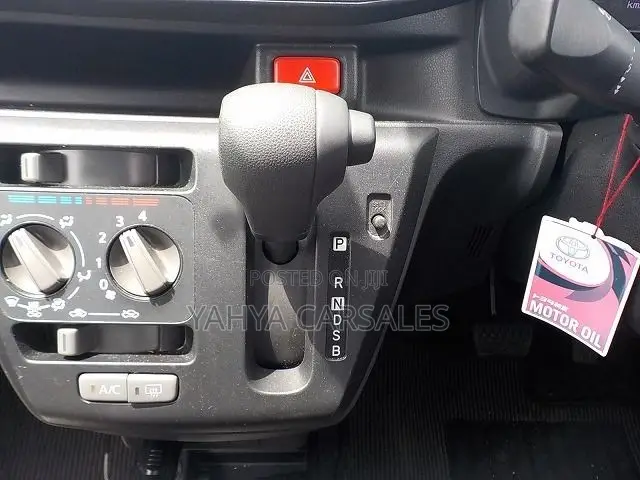Toyota Pixis 2019 White