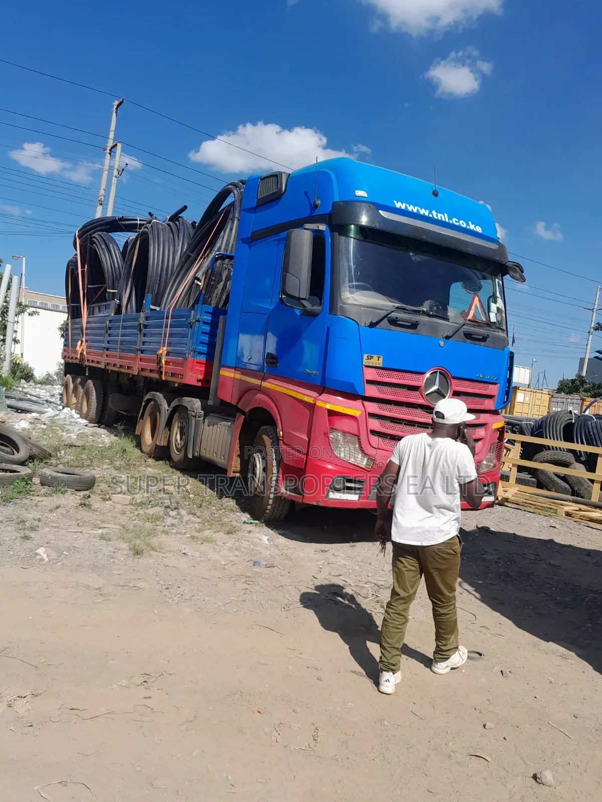 Logistics Consultants.dropside trailers.easy Loading and Offloading.