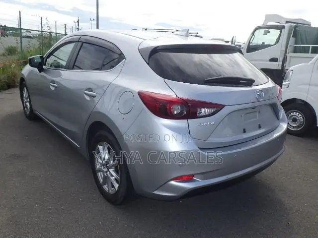 Mazda Axela 2019 Silver