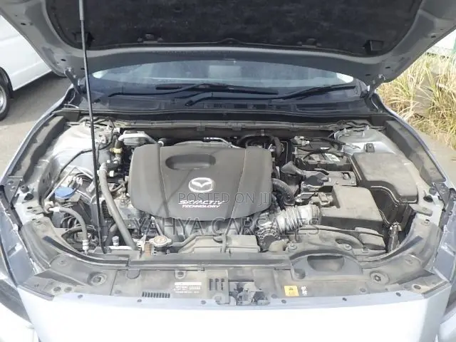 Mazda Axela 2019 Silver