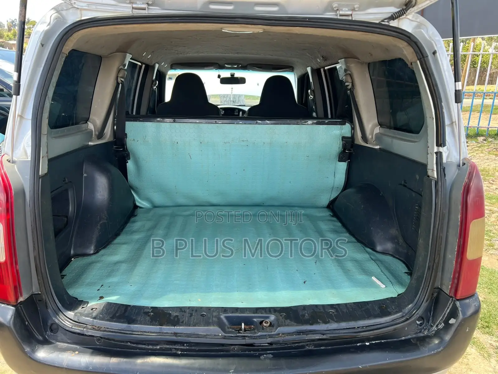 Toyota Probox 2010 Silver