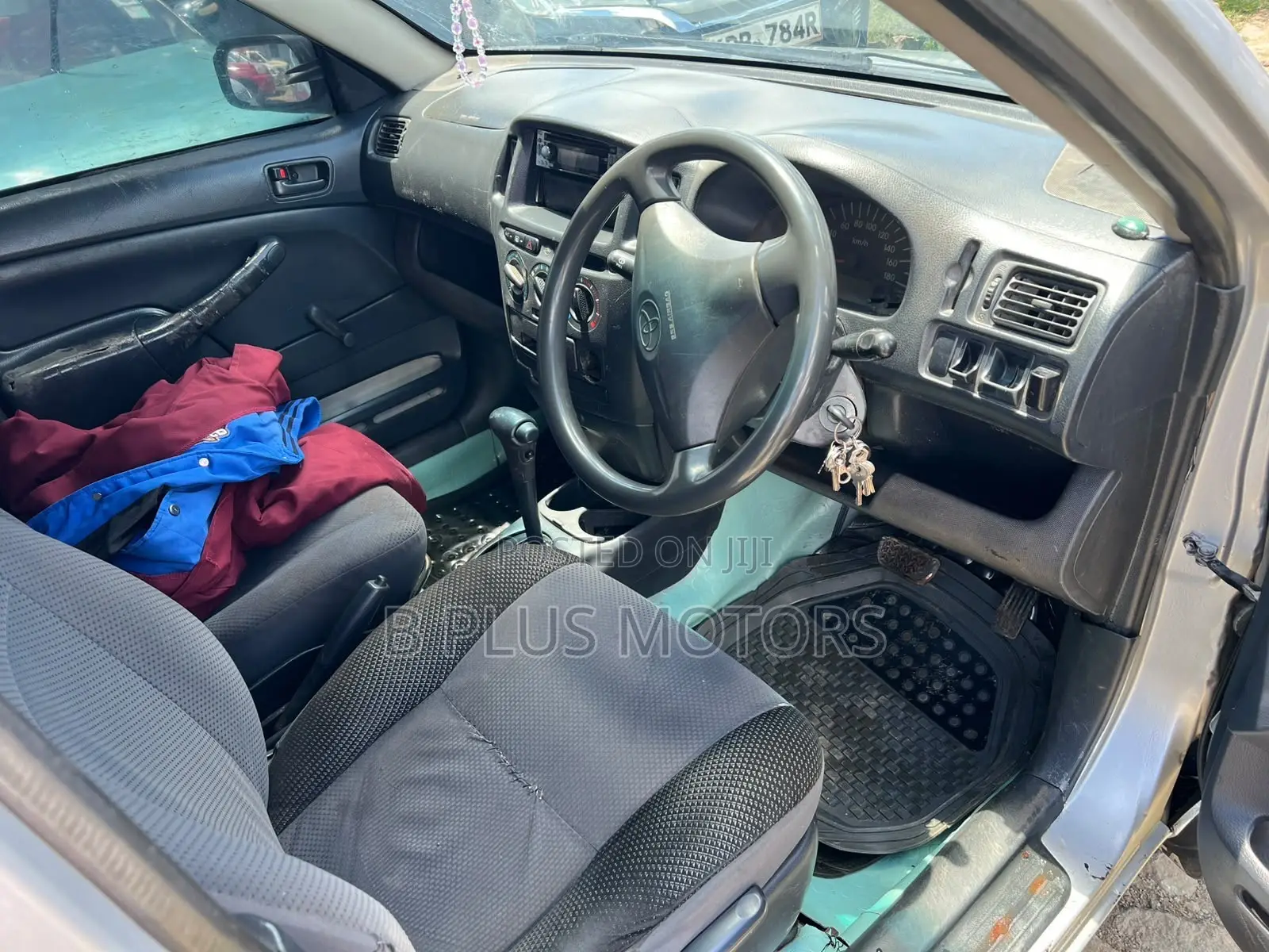 Toyota Probox 2010 Silver