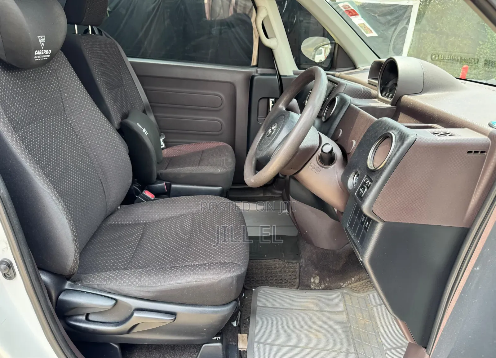Toyota Ractis 1.5 AWD 2013 Black