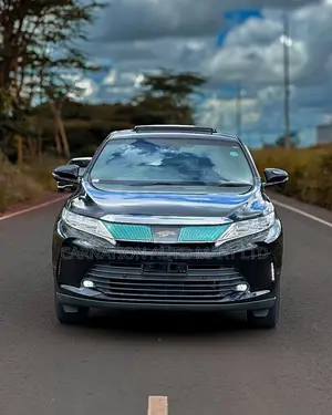 Toyota Harrier 2.0 2018 Black