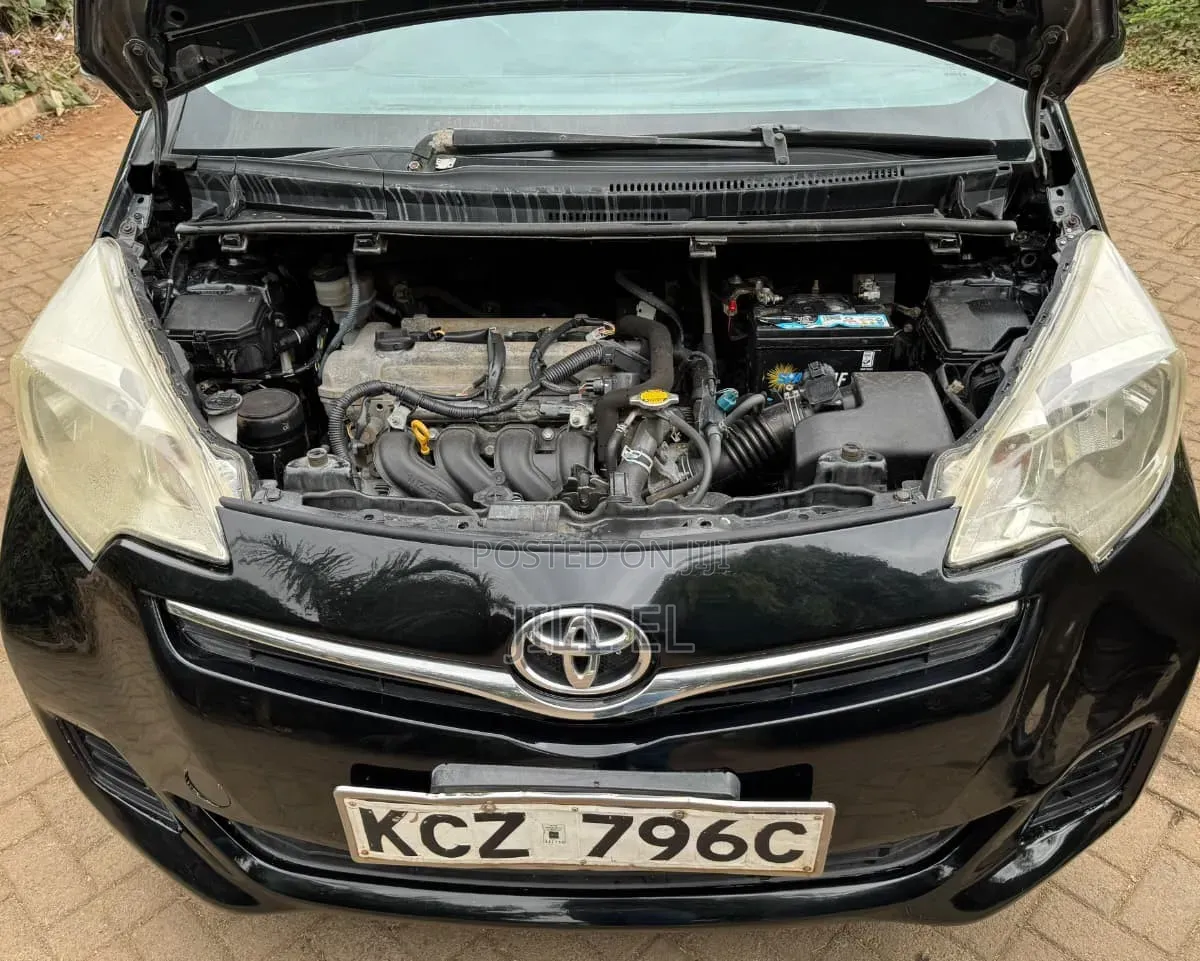 Toyota Ractis 1.5 AWD 2013 Black