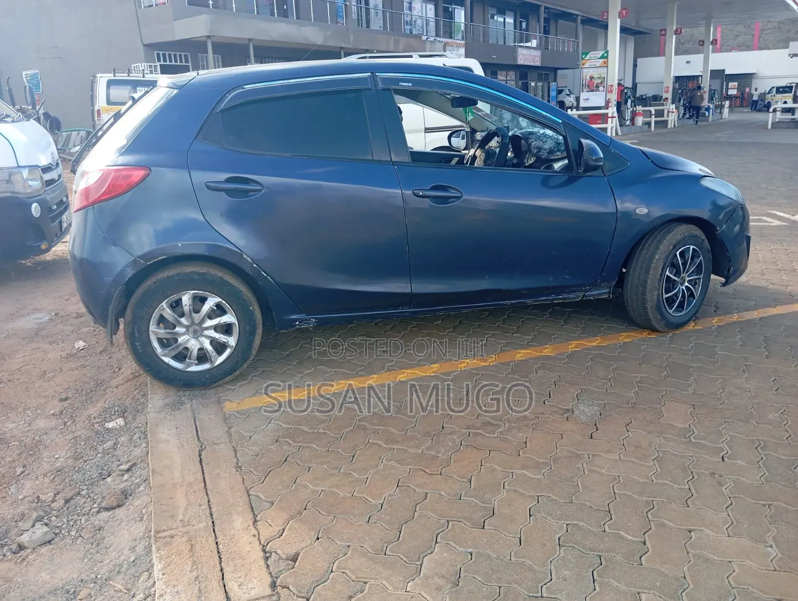 Mazda Demio 2011 Blue