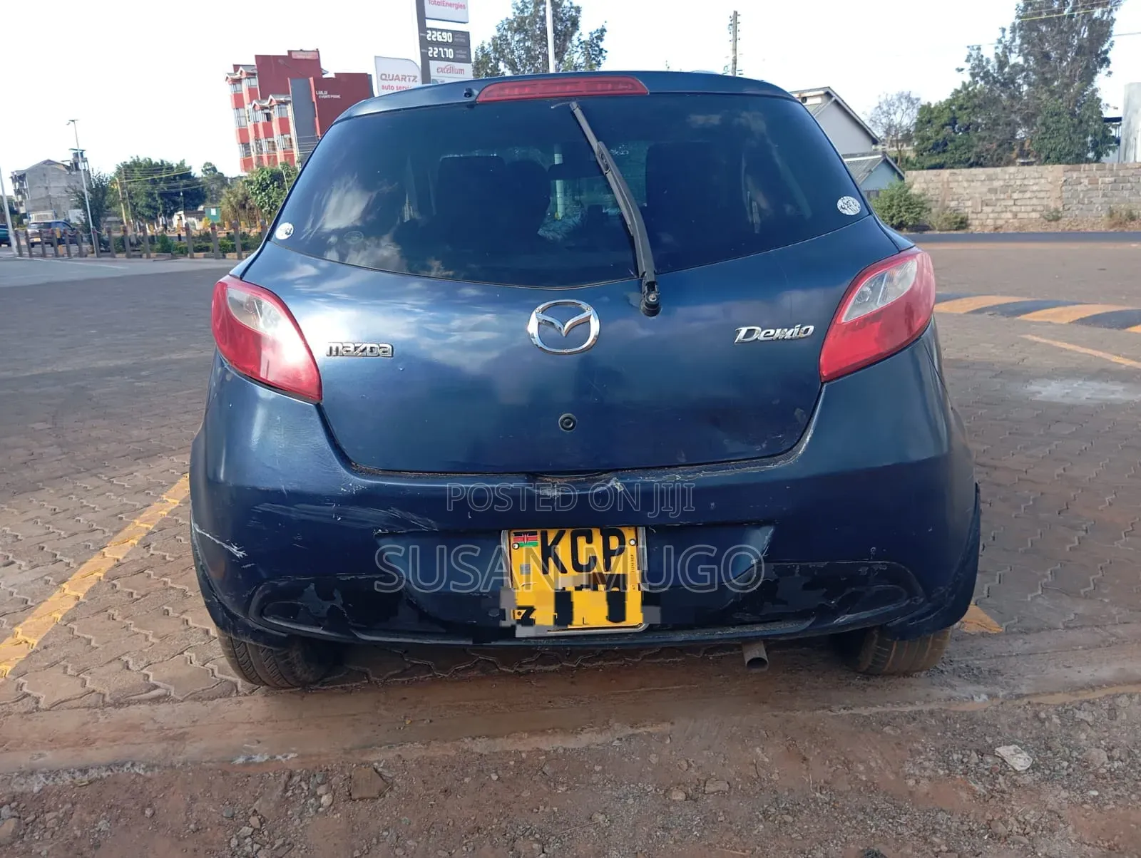 Mazda Demio 2011 Blue