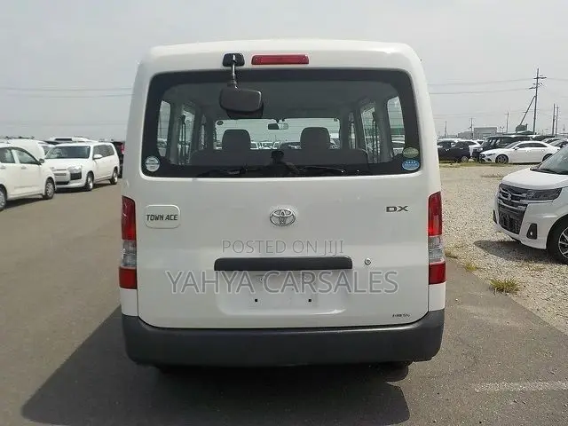 Toyota TownAce 2019 White