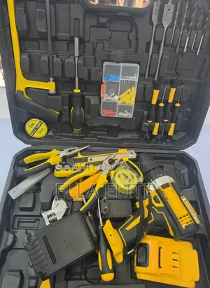 30pc Toolset With Drill, Drill Bits, Hammer, Saw, Screw Drivers
