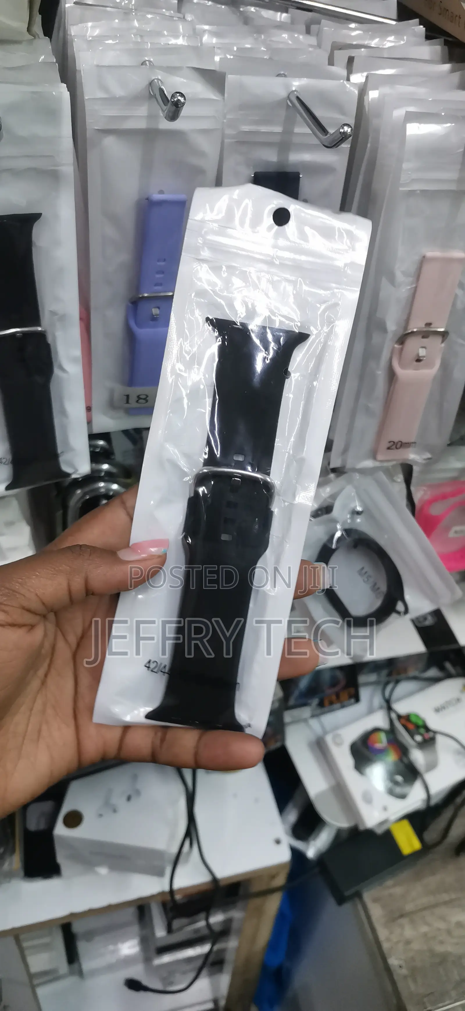Black Silicone Replacement Watch Strap Compatible With 42mm