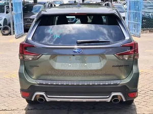 Subaru Forester Premium 2021 Gray