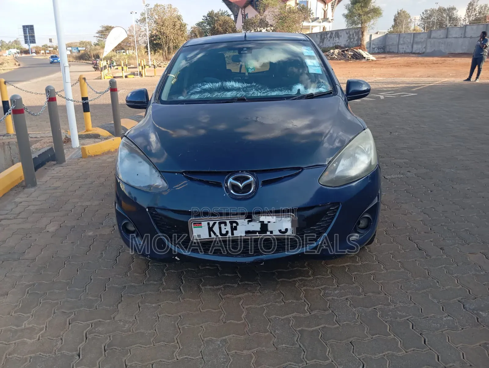 Mazda Demio 2011 Blue
