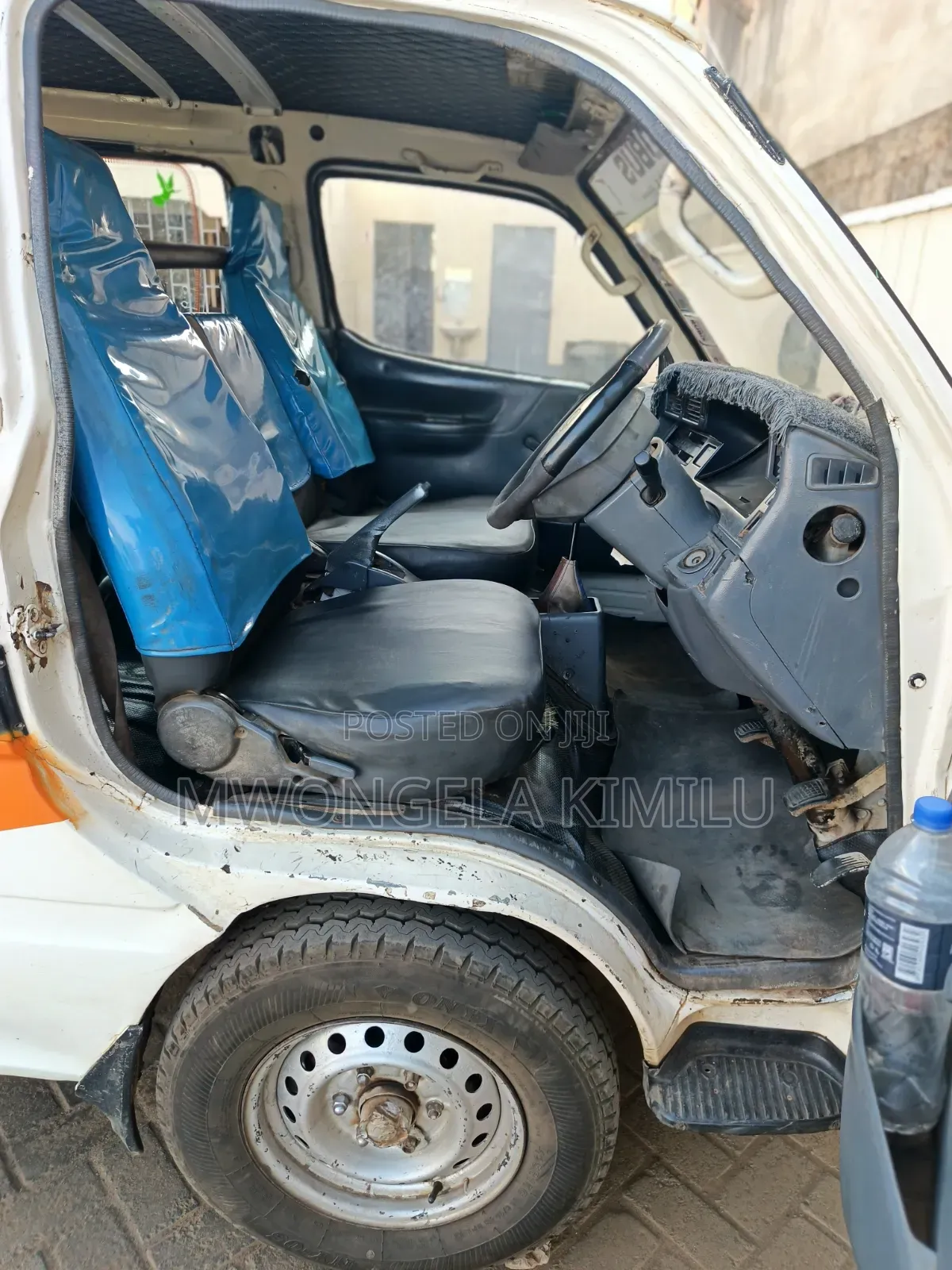 Toyota HiAce 1998 White