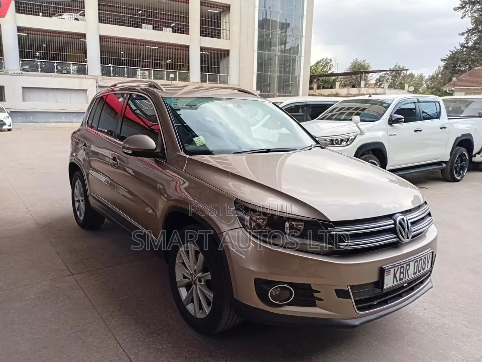 Volkswagen Tiguan 2012 Beige