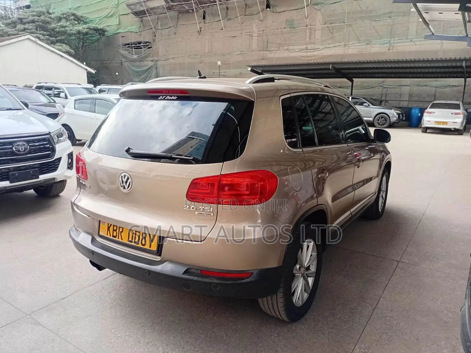 Volkswagen Tiguan 2012 Beige