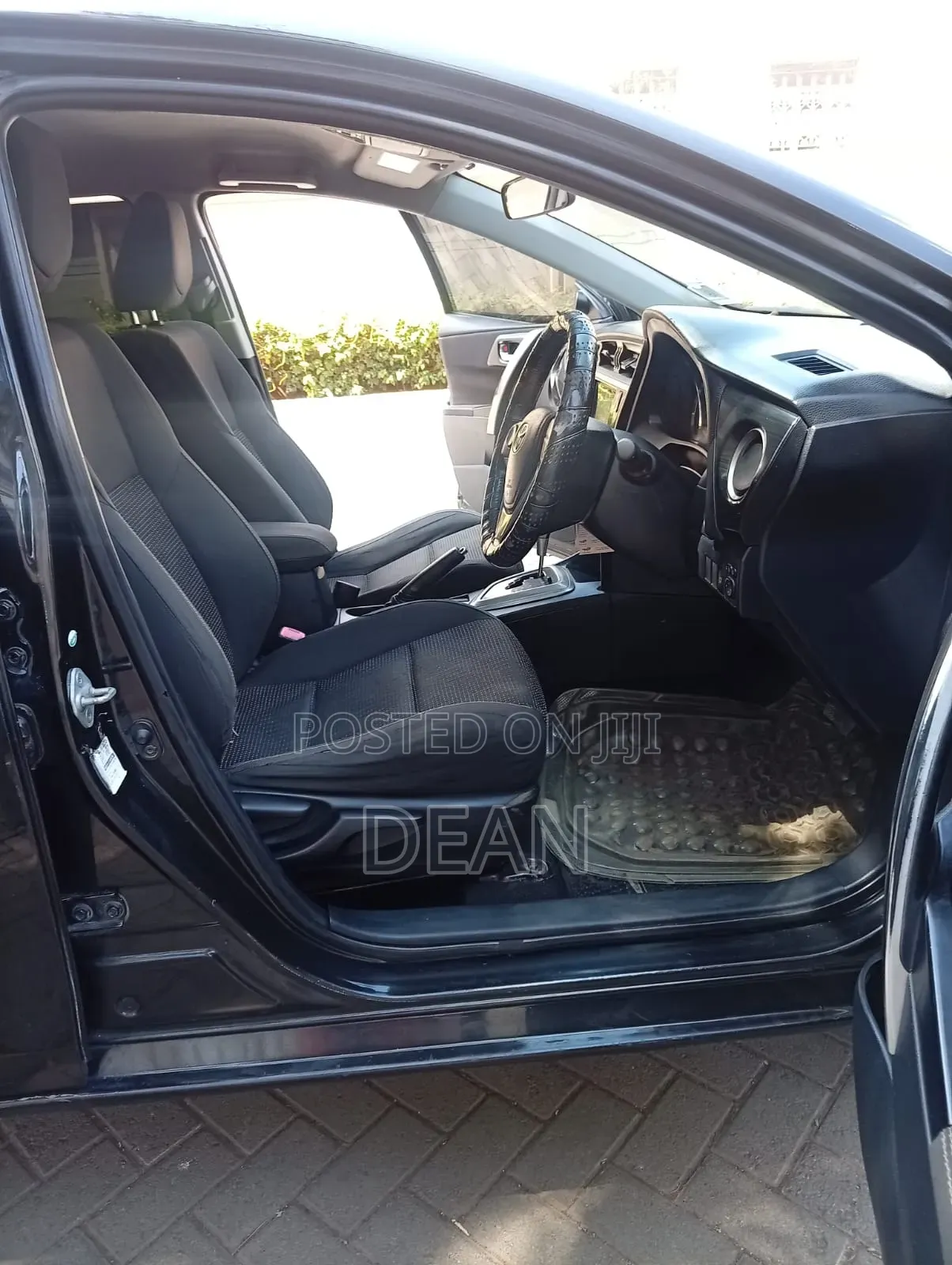 Toyota Auris 2013 Black