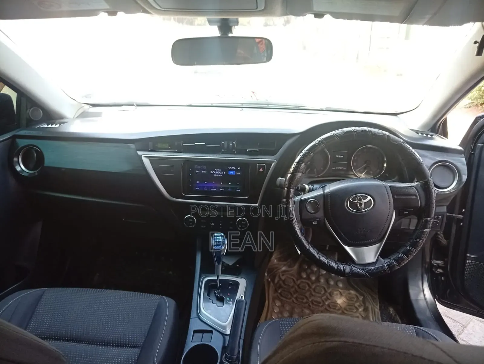 Toyota Auris 2013 Black