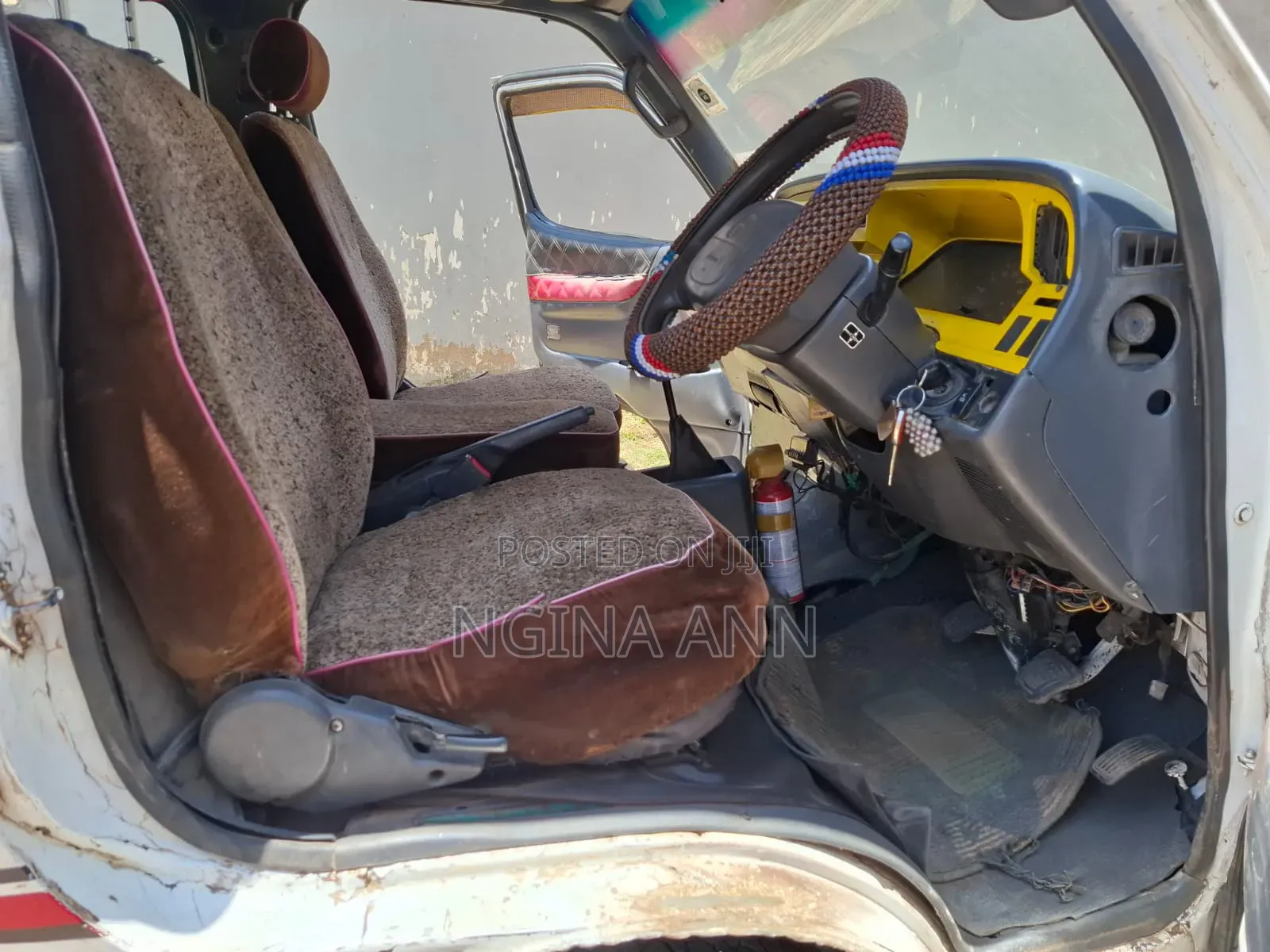 Toyota HiAce 2003 White