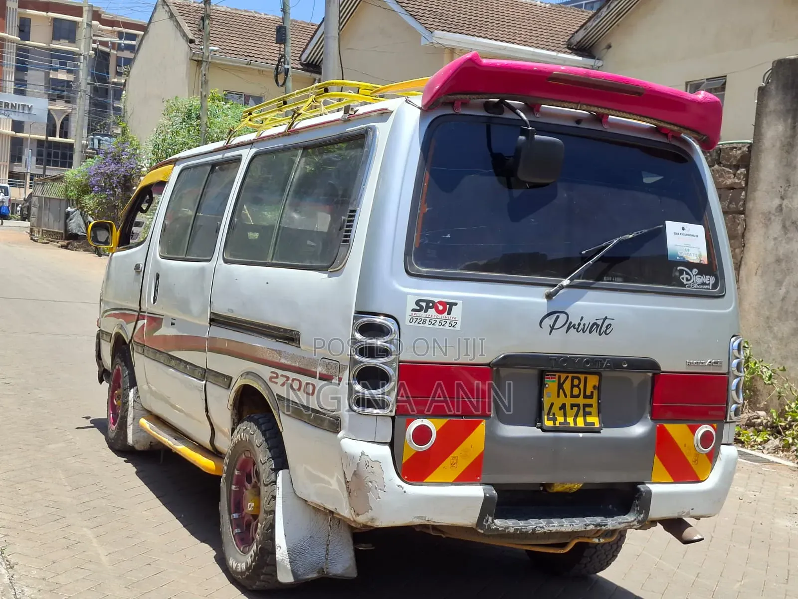 Toyota HiAce 2003 White