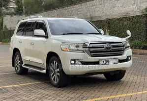 Toyota Land Cruiser Prado 2016 White