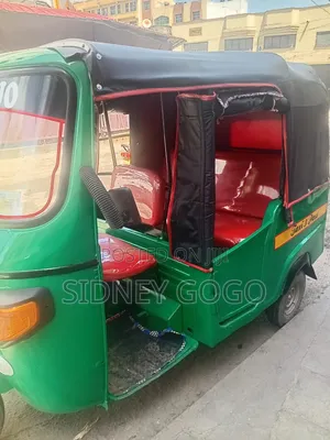 Piaggio Scooter 2024 Green
